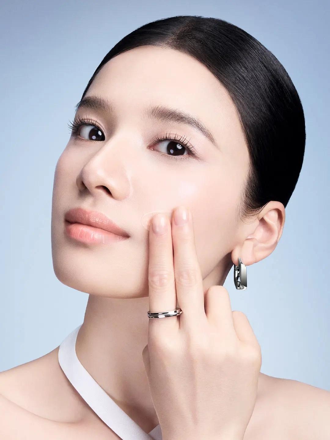 章若楠，张婧仪两位三奢女帝的高级脸。