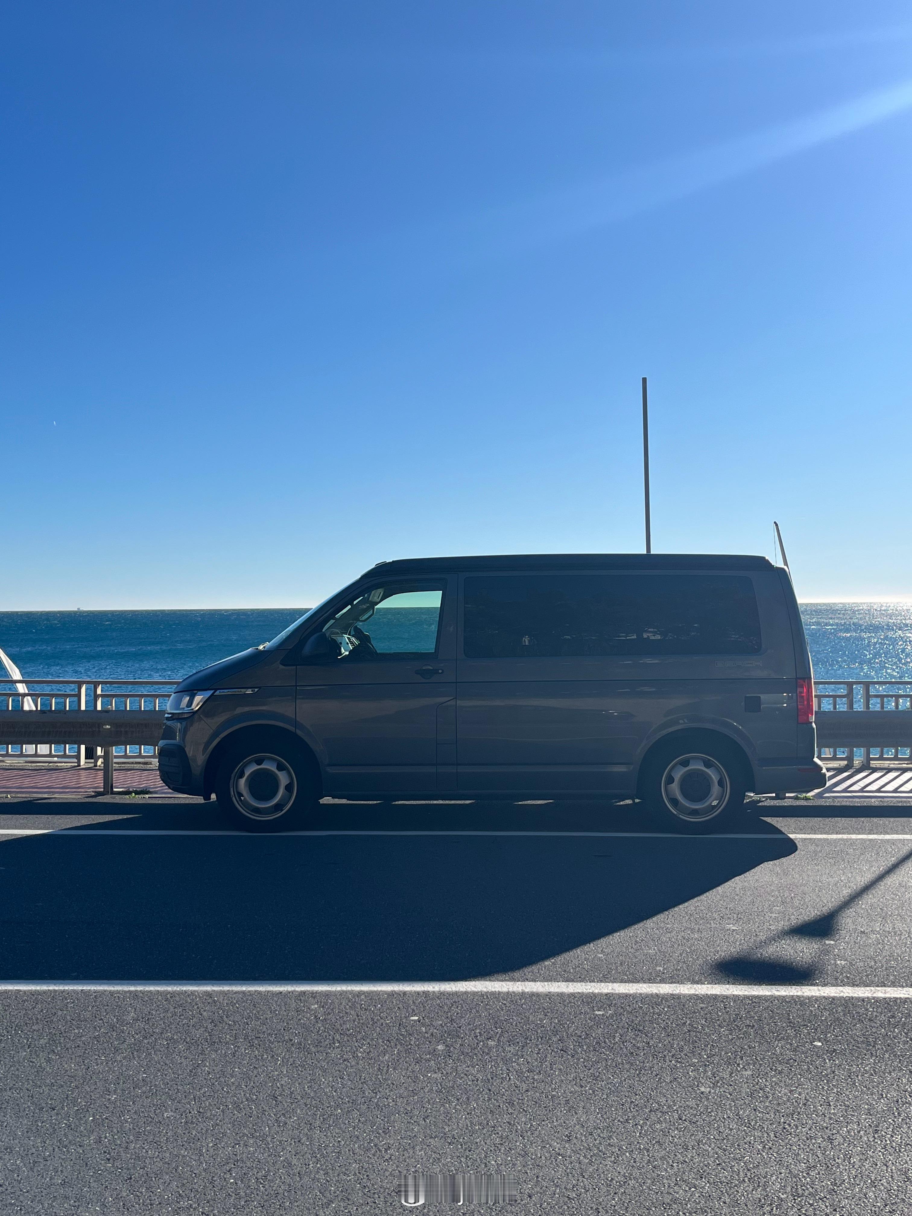 沿着海岸线开yz77在路上意大利