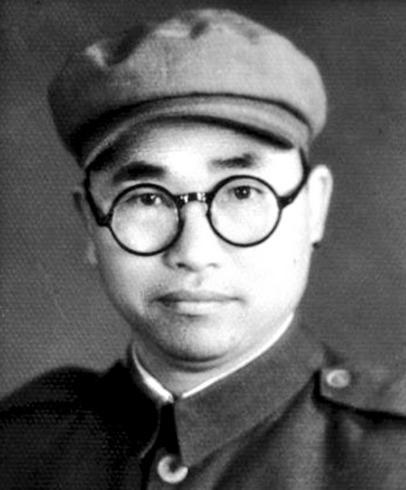 曾任代理军长的他因与上级工作分歧离开部队，竟因此失去被授衔的资格吗？1952年