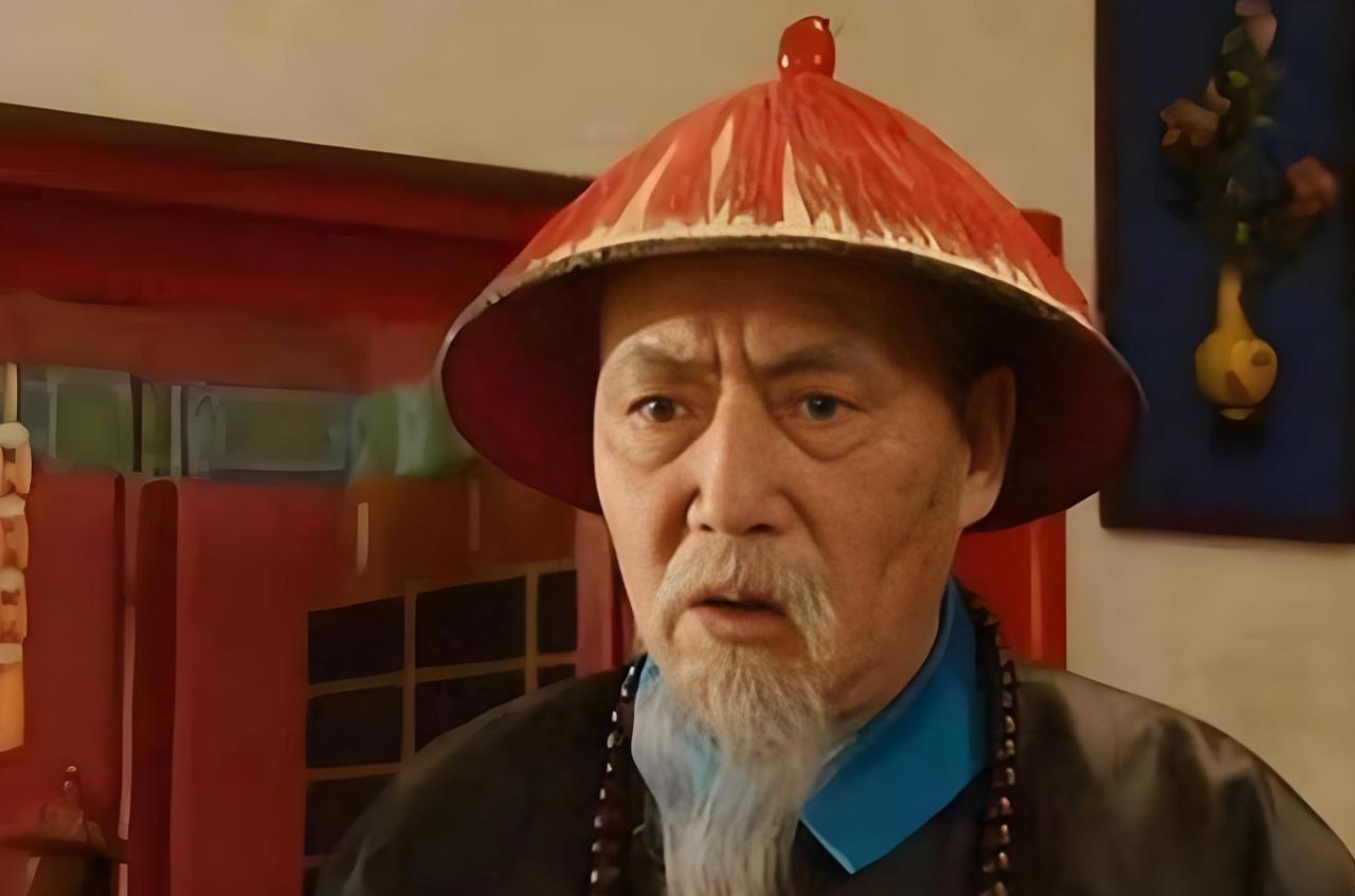 张廷玉对乾隆或多或少是有点意见的，明面上不敢说，心里委屈却不小。所以他在打辞职
