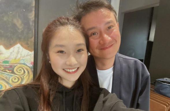 演员文章，冲上热搜！文章又上热搜了。这次不是因为前妻，是因为女儿。网上突