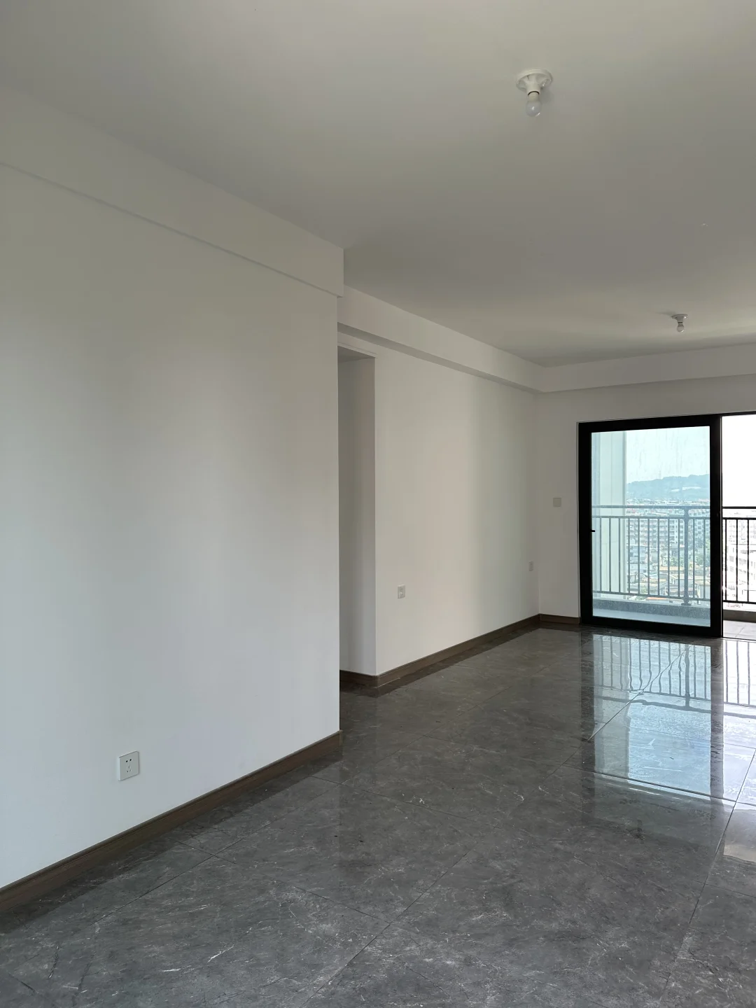 万万没想到，这是同一个精装房🤣