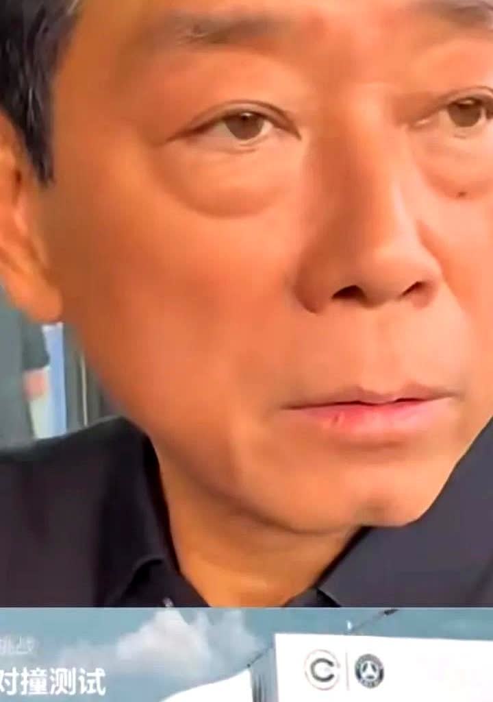 魏建军一句“长城的车不敢去”把直播现场直接掀翻。他盯着镜头，嘴角带笑，心里算