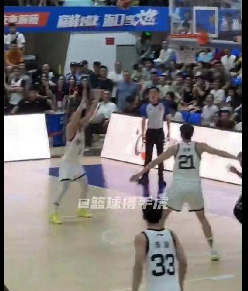 徐杰热身赛打掉考辛斯，25分10助攻比惨杨溢，张文逸彻底得到解放广东全运队昨晚