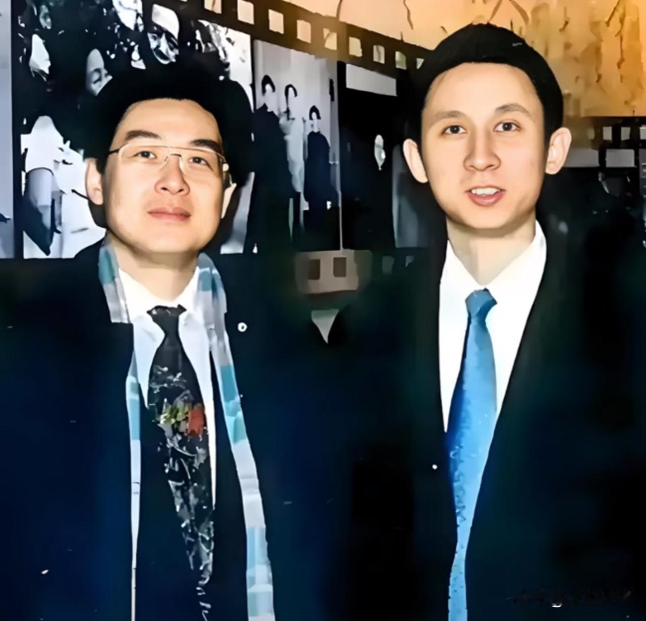2005年，李敏的儿子孔继宁和李讷的儿子王效芝在参加毛主席纪念堂主题摄影展时留下
