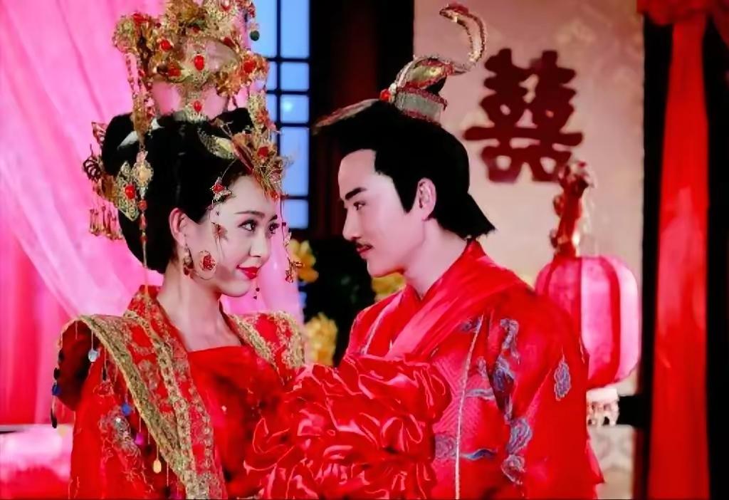 古代，一富商的女儿是绝色美人，有次她外出踏青，回家后，竟然连续3天都做同样的梦，