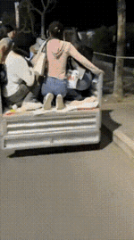 大爷真的乐坏了[大笑][大笑][大笑]