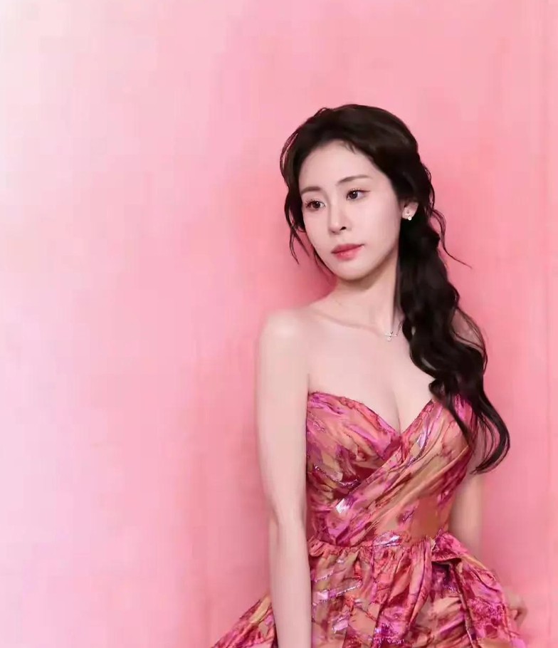 有哪个娱乐圈的工作人员，敢不经老板同意直接发那种决定艺人生死的声明？张碧晨又一次