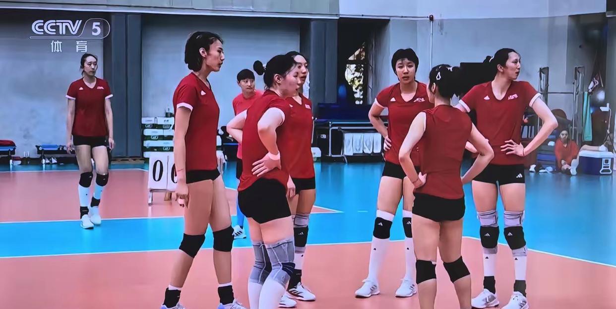 “世联赛”开赛在即，中国女排厉兵秣马！5月20日中午，央视体育