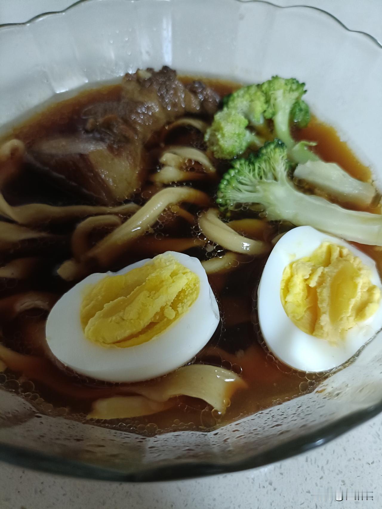 包饺子多下来的面团，你们是再准备点馅料还是做其他用途？我以前是放在冰箱，放着放