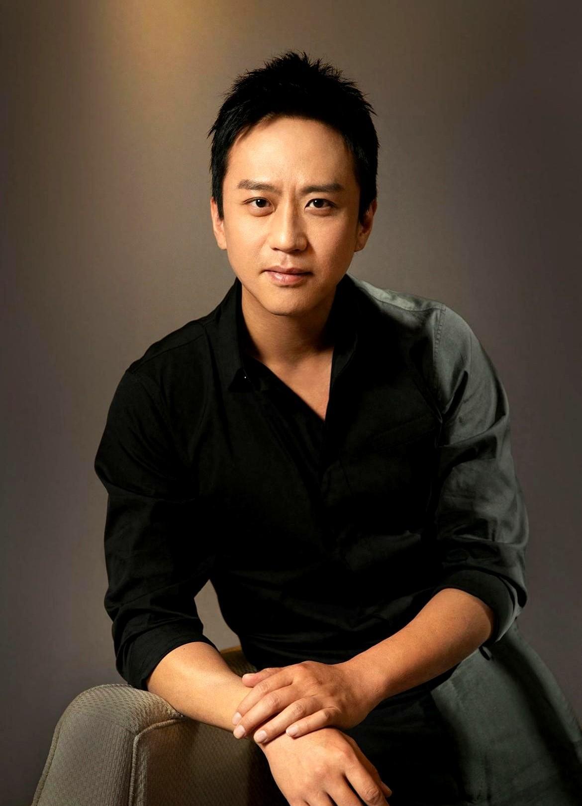 别再只记得邓超在综艺里跑。他藏着的本事，比你想的深。《阿凡达3》导演点名要他