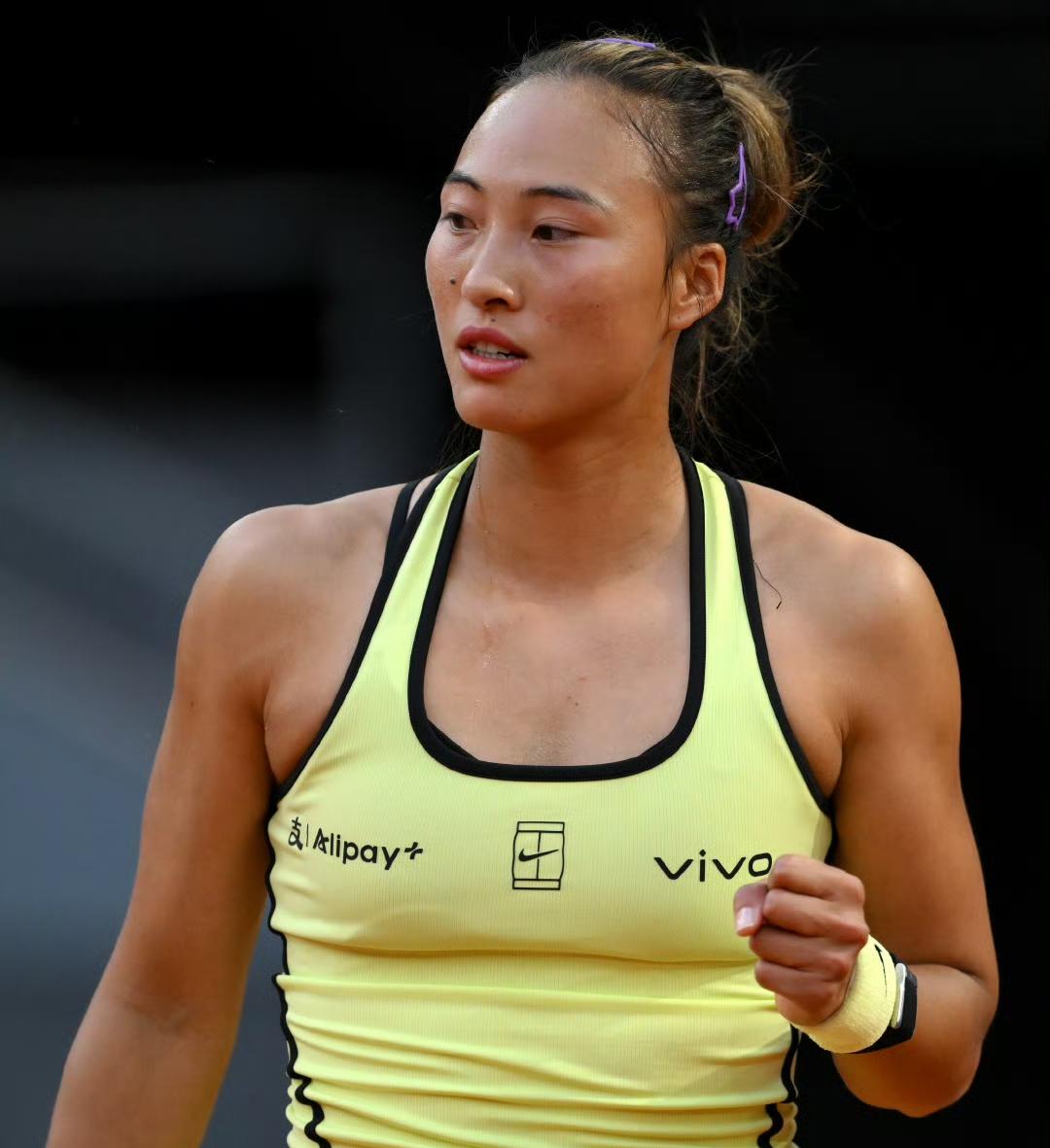 WTA马德里赛16强全部出炉！郑钦文1-2遭逆转，中国金花遗憾淘汰！北京时