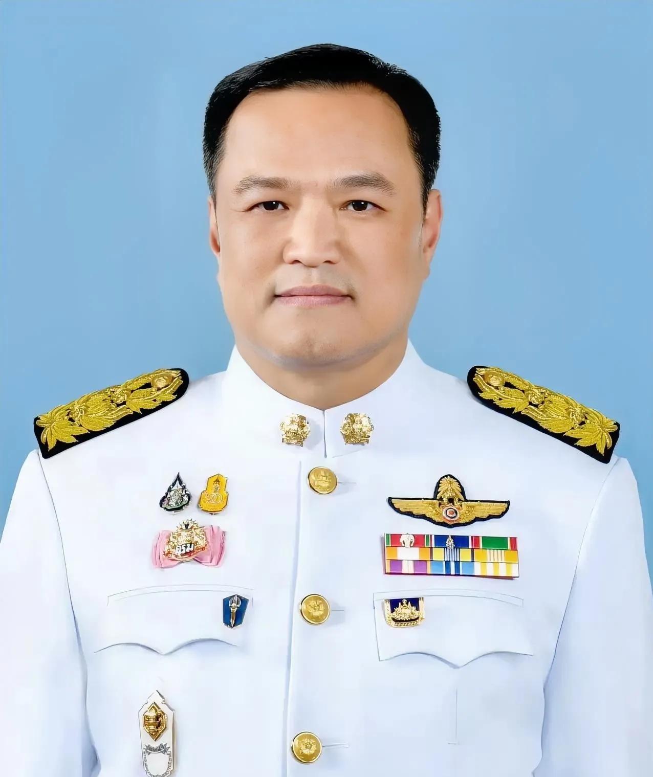 泰国消息！泰国总理阿努廷宣布2月8日晚上，泰国看守政府总理阿努廷在自豪泰