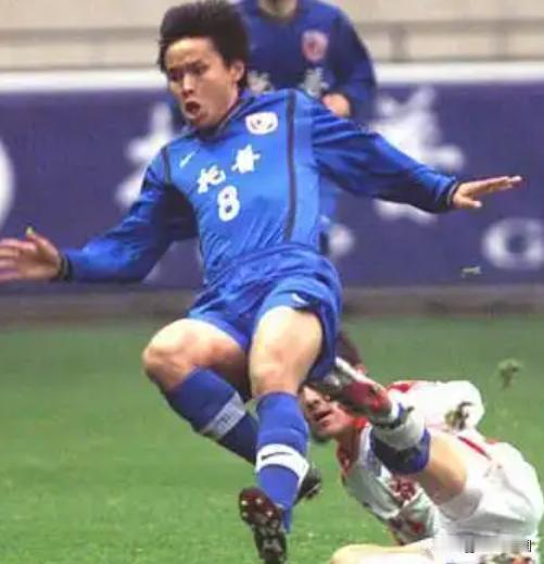 张勇：申花选择砍掉预备队、忽视梯队建设，未来必定会为此付出代价。难道要等到现在的