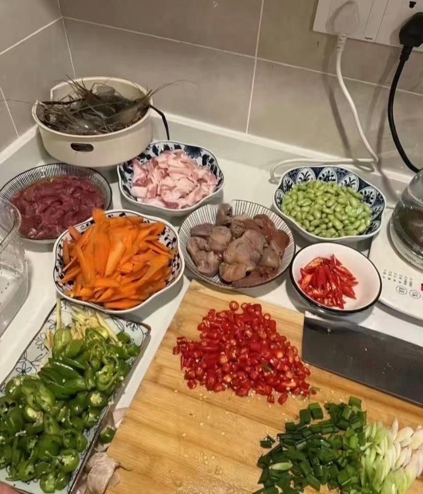 第一次去男朋友家被要求做饭​[汗]​​​