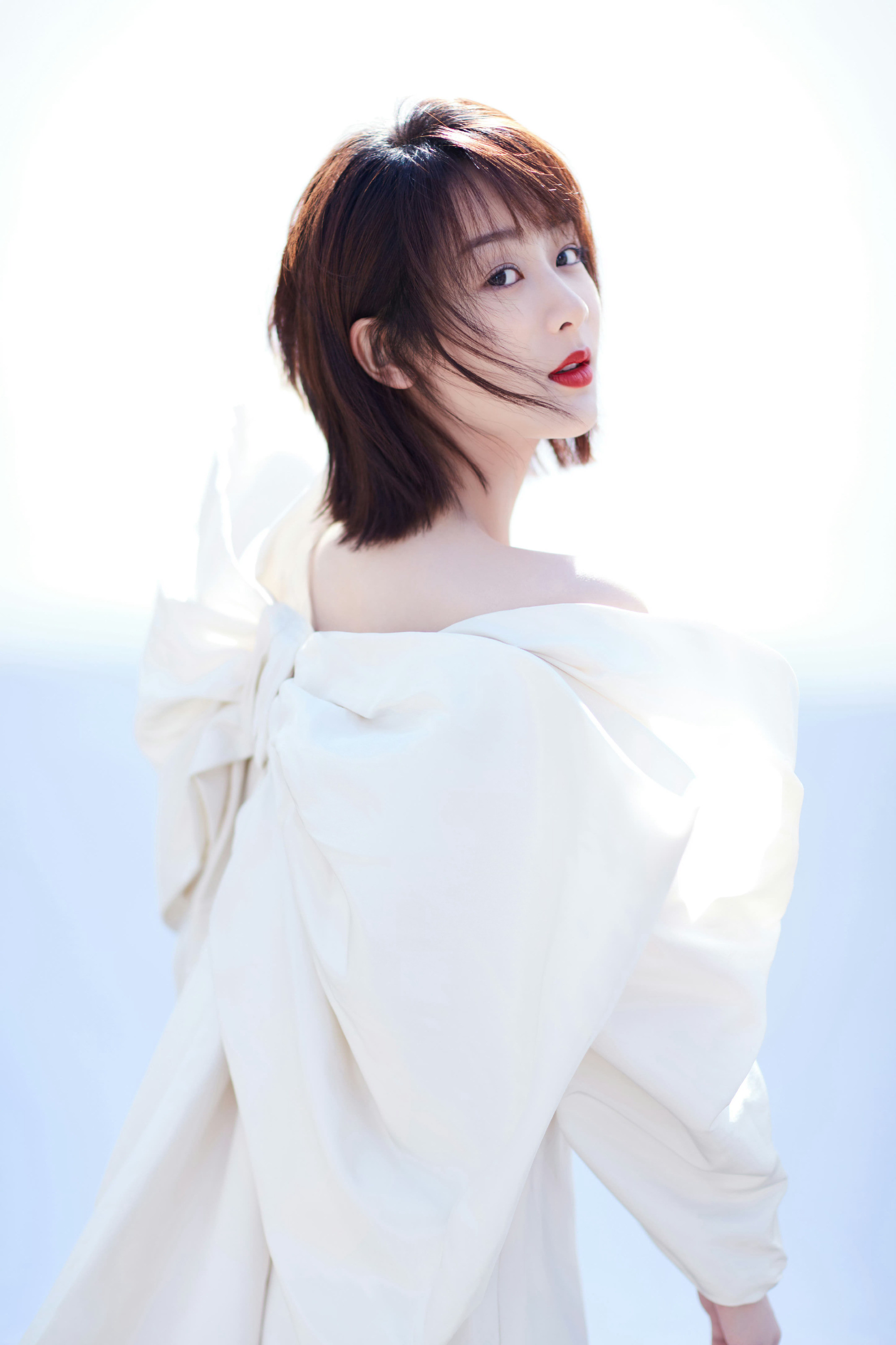 杨紫白裙穿搭系列真好看​​​