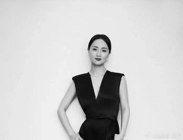 1998年，24岁演员朱媛媛，参加一次试镜。导演拒绝她：“你太水灵，不合适。”哪