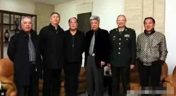 1967年10月，保卫人员向许世友报告：司令，有人要见你。许世友吼了一声：不见。