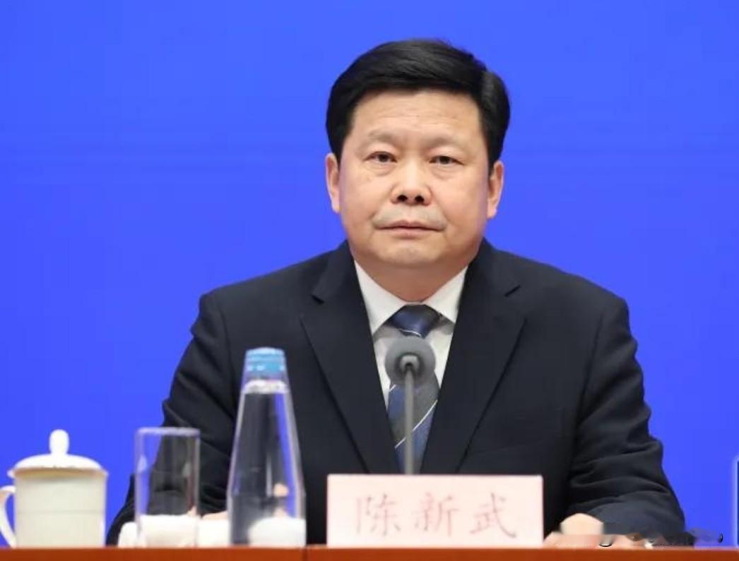 重庆市有了最新的人事安排！陈新武任重庆市代市长！7月31日，重庆市人大常委会作出