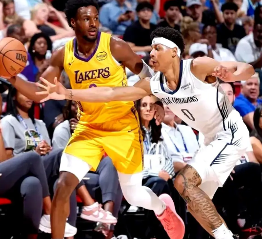 难以置信！就在今天，湖人传来2个让人兴奋的好消息。今日NBA夏季联赛，湖人9