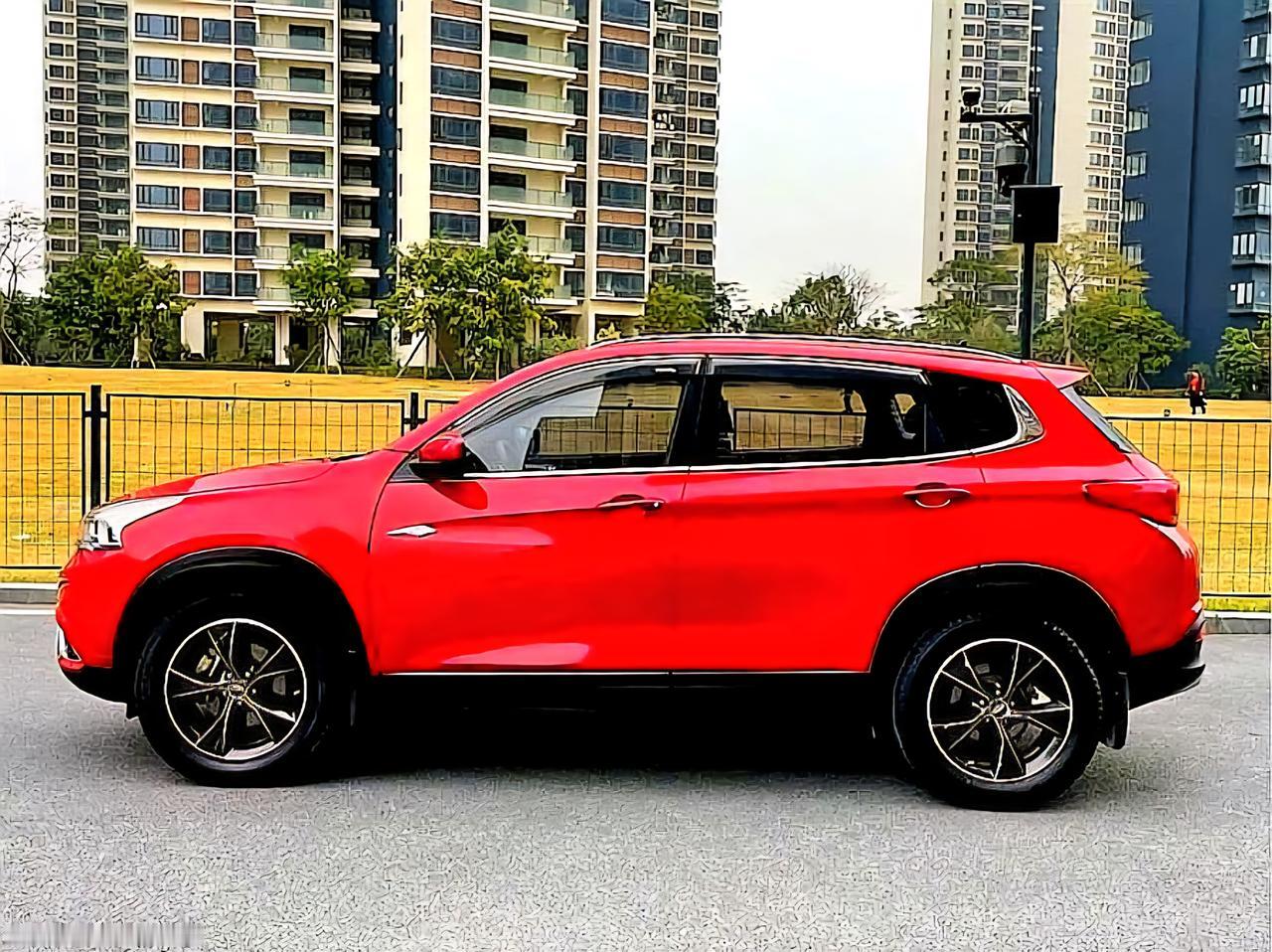 手动挡1.5t奇瑞瑞虎七，绝对是个稀缺资源。因为这个车的悬架是偏硬的，所以在驾驶