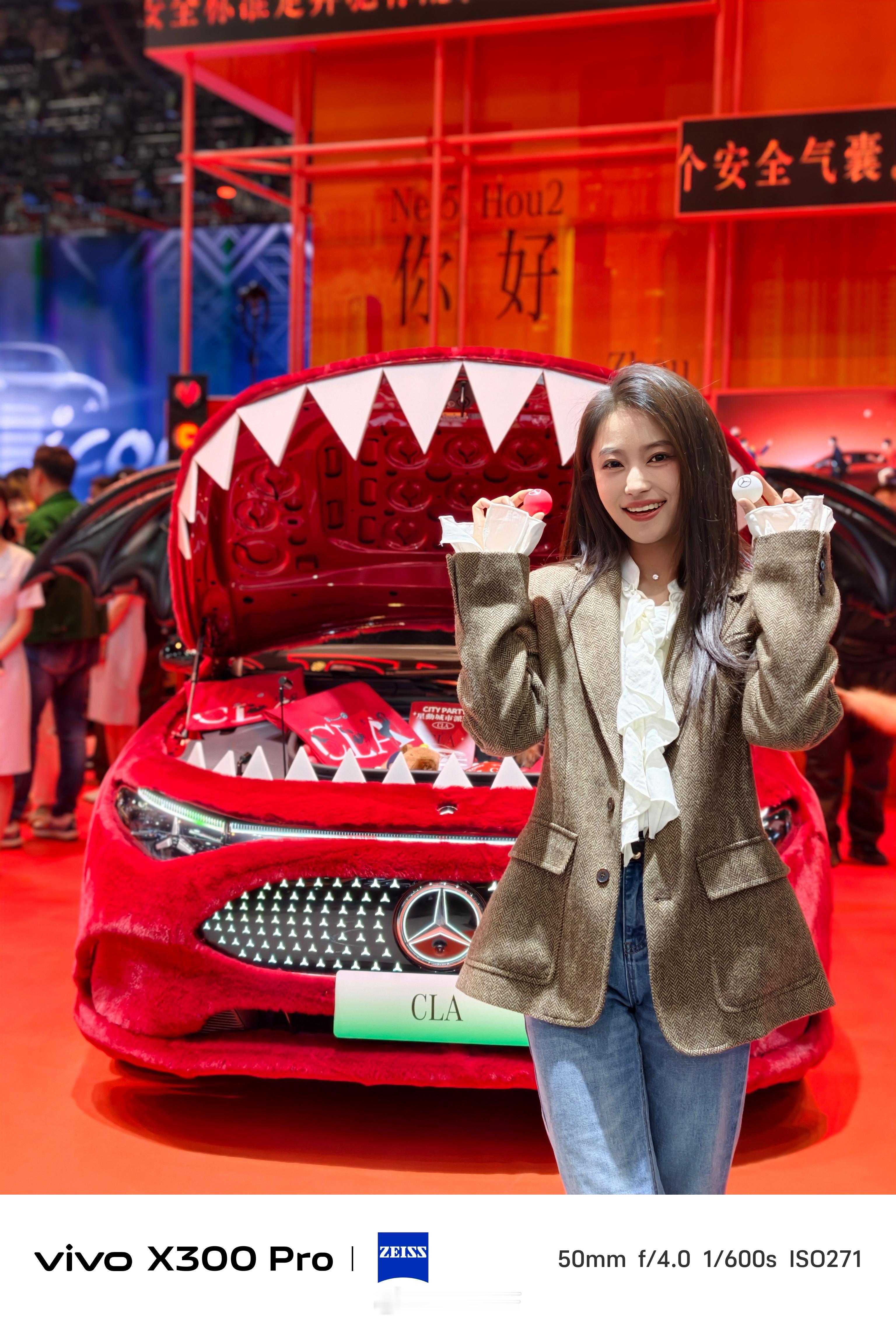 今日份最美工作照来自两位最佳摄影师