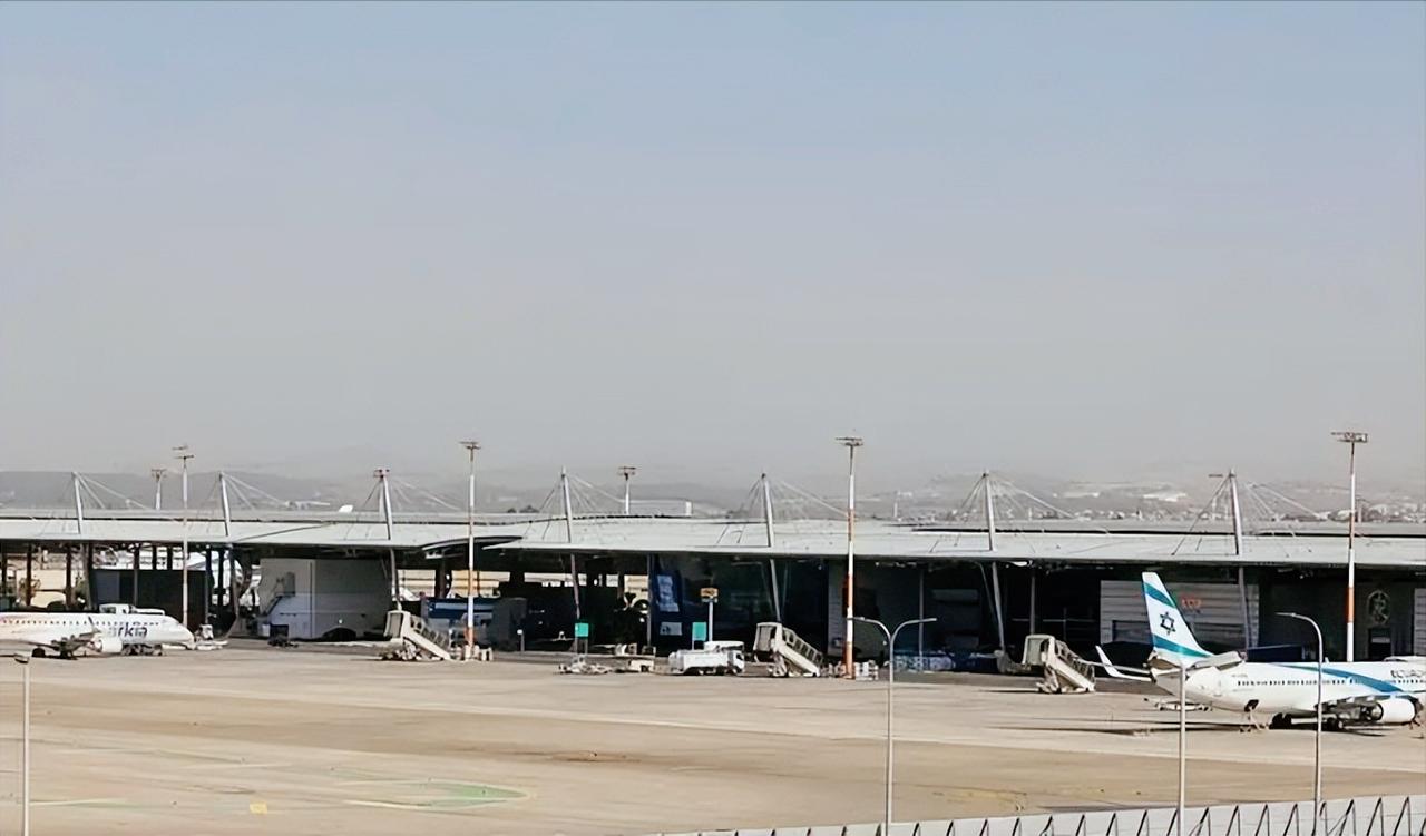 谁能想到，以色列最核心的空中大门竟突然遭了殃，特拉维夫附近的本-古里安国际机场，