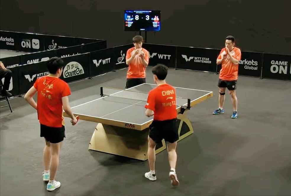 我去！今天黄友政/温瑞博这么猛？打的黄镇廷/陈颢桦毫无还手之力！要知道这对