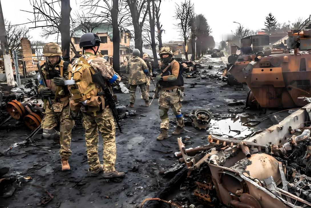 俄乌双方到底死了多少人？俄乌冲突已经进入到第四个年头，乌军宣称总共阵亡了约5万