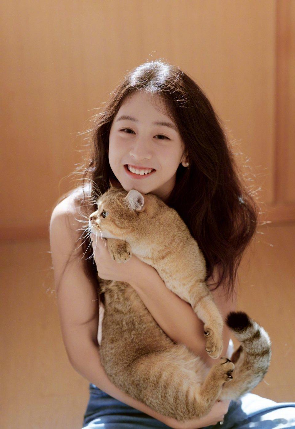 田亮发文：闺女，从今天起，你就是个大人了，但在爸爸这儿，你永远可以撒娇，生日快乐