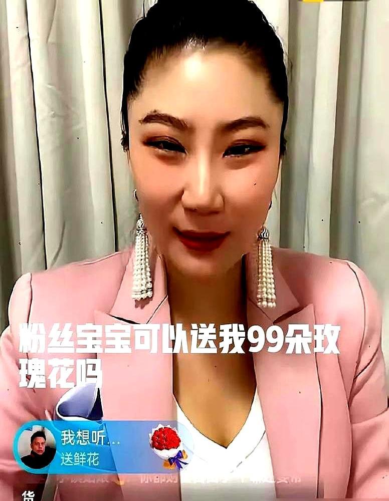 你敢信？和谢贤差49岁谈了12年的coco，直播亲口戳破2000万分手费谣言。