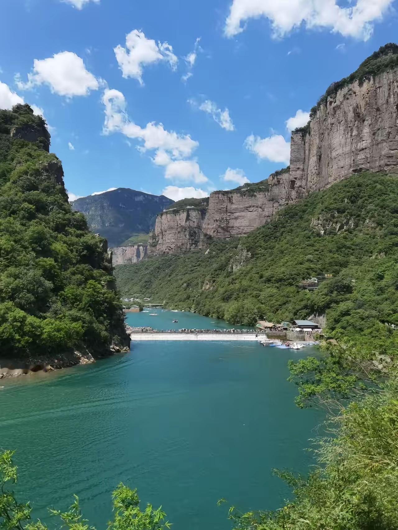 退休后，想要活得自在，一定要记住以下几点：1、不主动联系他人。退休后，你就会发