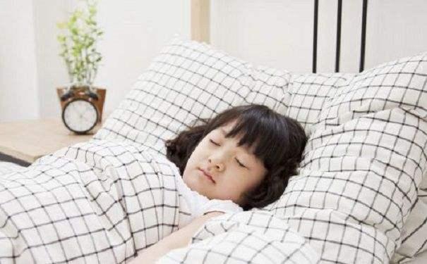 午睡久了，人越难受？几乎每个打工人心里都装着一句玄学：中午不睡，下午崩溃。但少