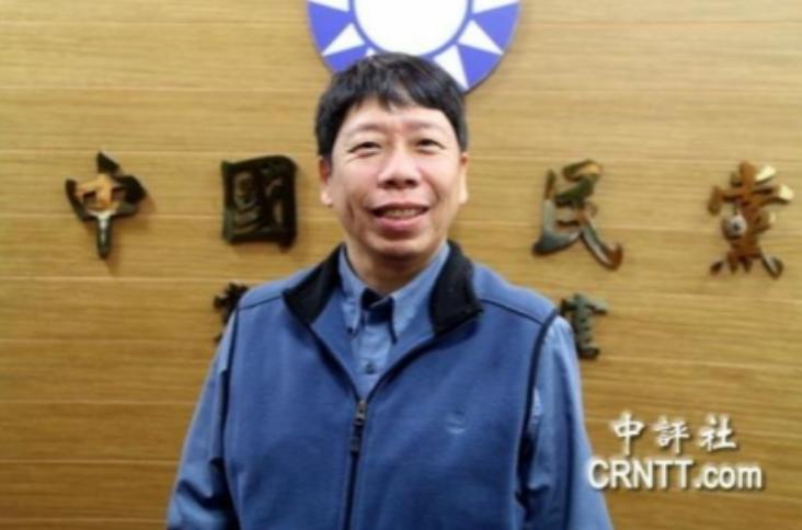 蓝营同样陷入纠结。台湾大学教授丁树范曾抛出重磅观点：若大陆强力推进“一国两制”，