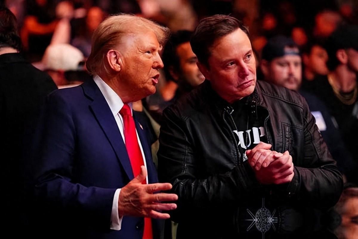 SpaceX又拿下一项重磅绝密订单，美军最顶级的绝密间谍卫星，终于也坐上了马斯克