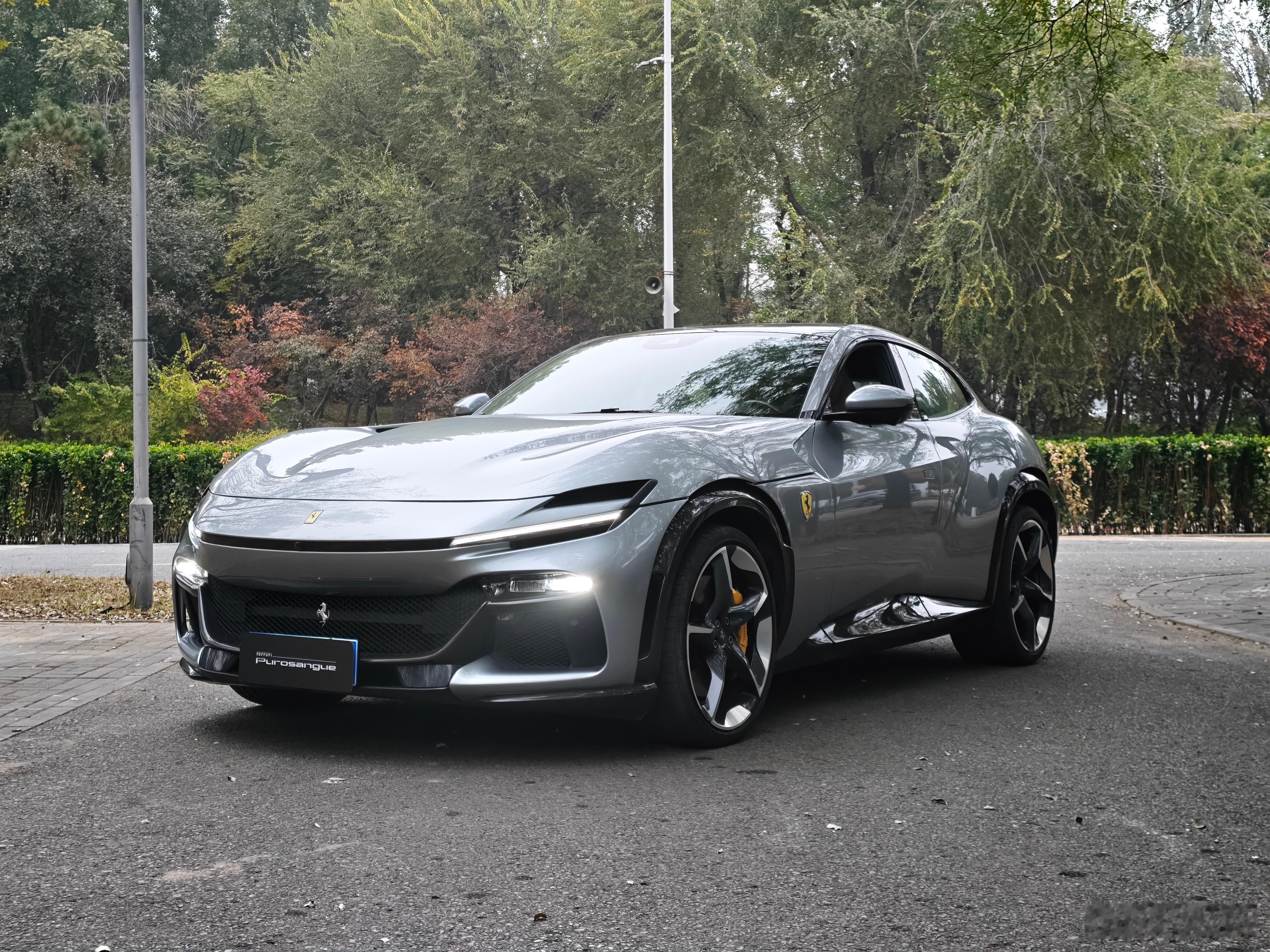 第一台四门四座的法拉利,第一台主动悬架的法拉利,第一台标配3D柏林之声的法拉利,