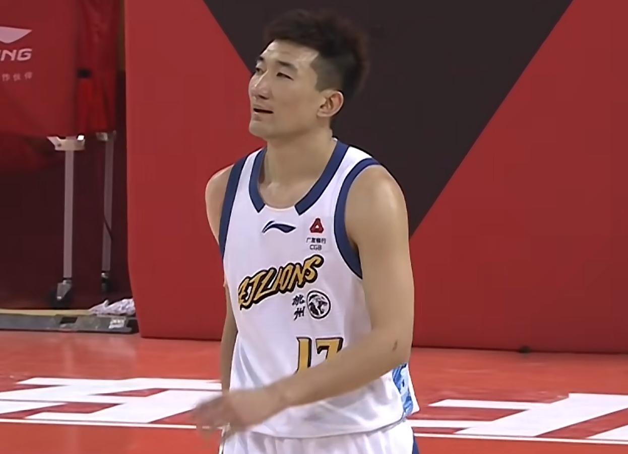 三分5中4，孙铭徽爆发原因曝光，让人动容！CBA半决赛，广厦队与深圳队第四回