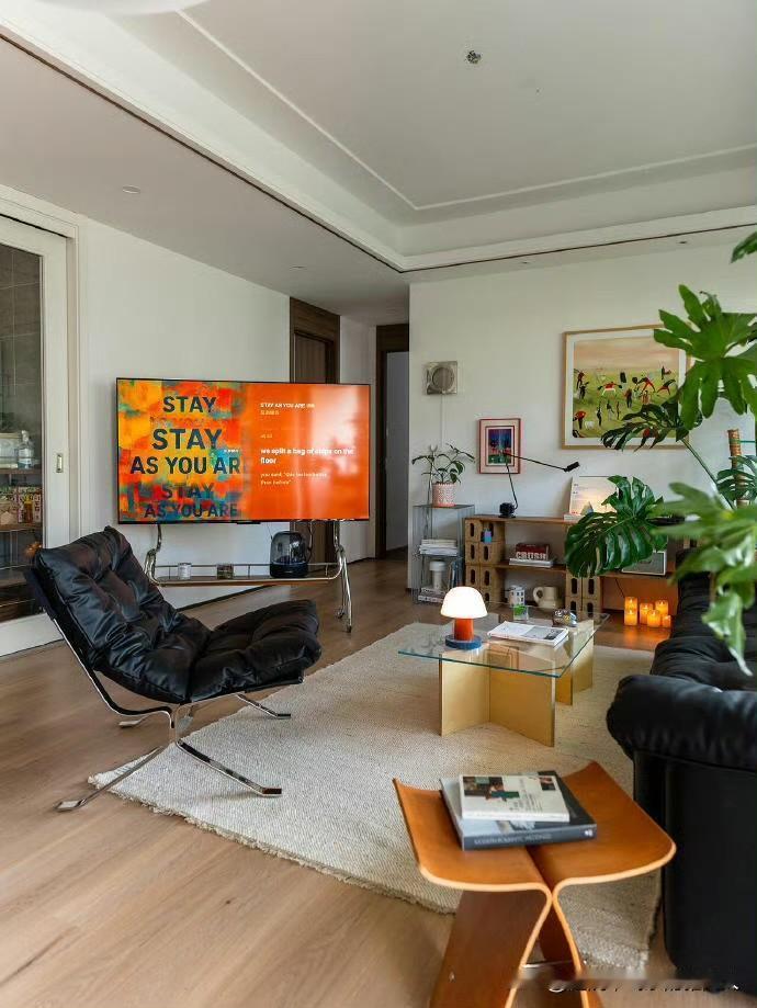 我爸年轻时靠做生意起家，脑子活、眼光准，早早攒下了不少家底。2015年股市正热，