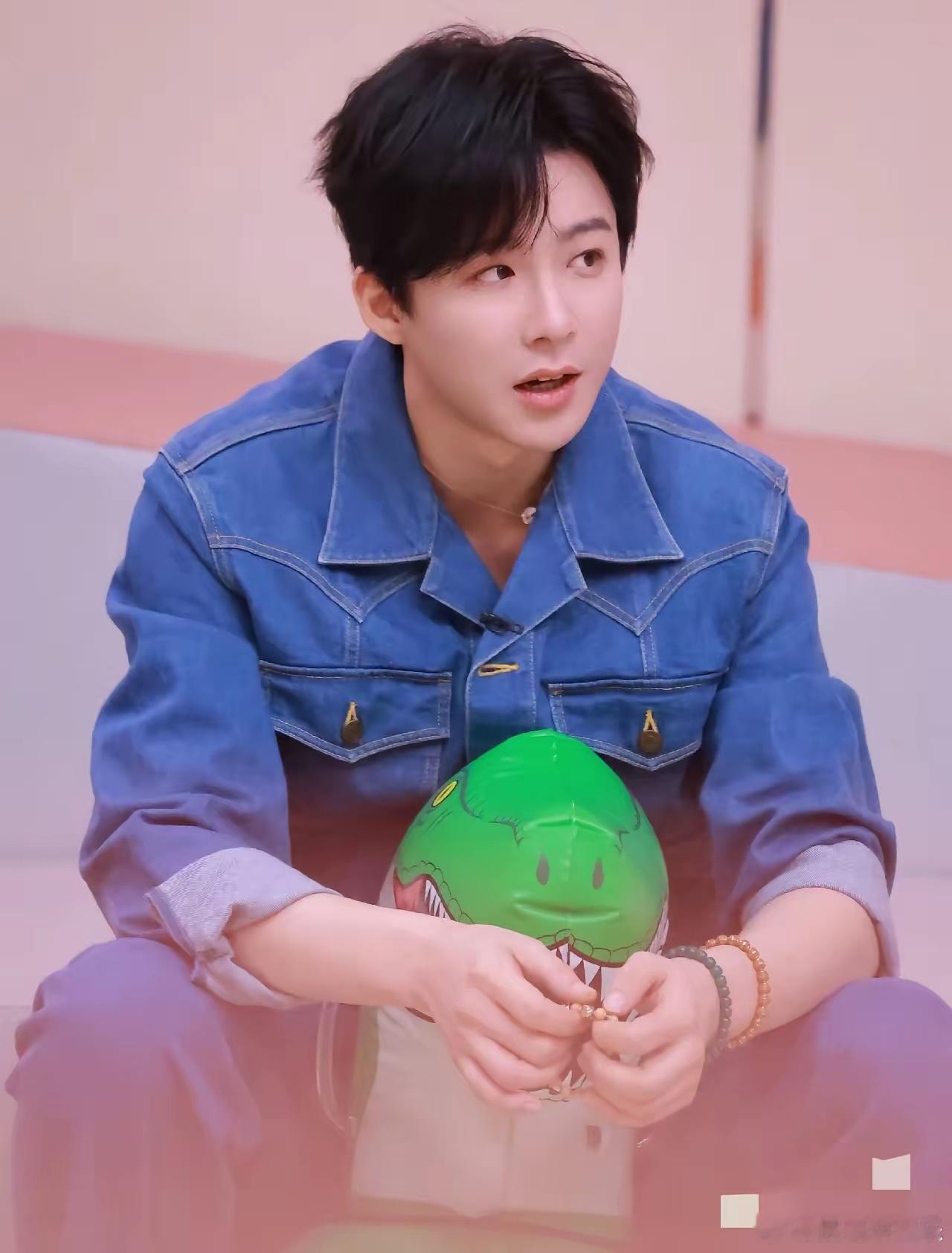 终于能理解刘宇宁的无奈和坚持了！不是因为他想立人设也不是他对粉丝有所图，而是他打