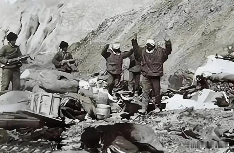 1962年，我国把缴获印度的几百辆军车一辆不落地加满油，又重新归还了回去，好多人