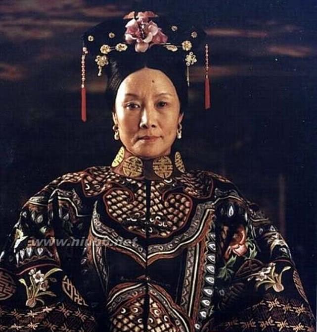 大英帝国确实大缺大德，但是有时候做事比满清政府还是靠谱多了。1903年，章太炎在