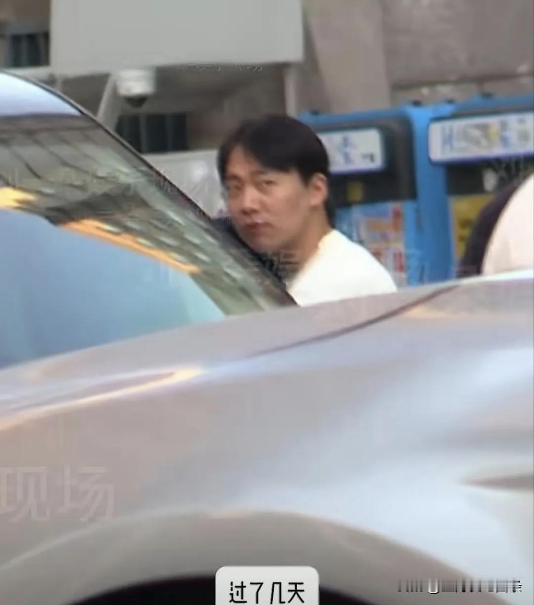 郭麒麟被娱记曝出有女友，郭德纲应该很开心，但是网友很不开心。因为前几天的娱记