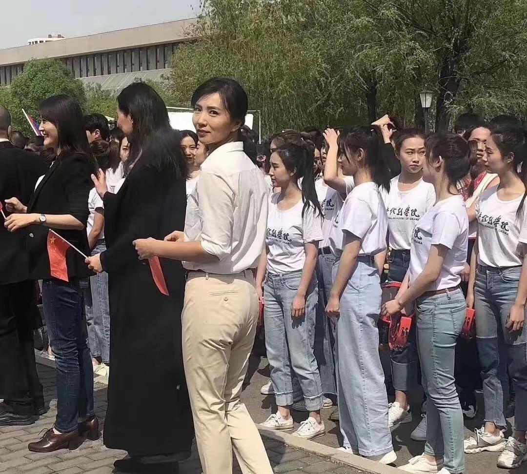 这位女神是不是陈好