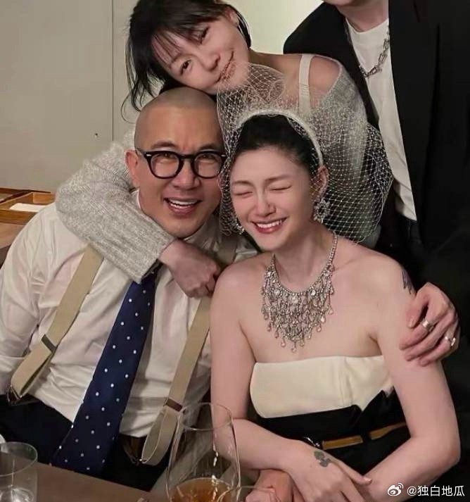 大S不坏，就是太虚荣。是大女主的脾气害了她。急不可耐地和光头结婚，就是要昭告全世