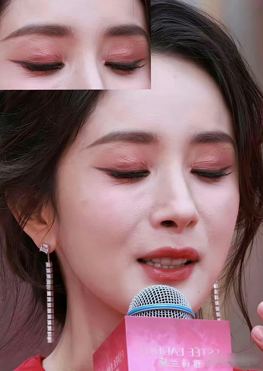 真的没想到…杨幂这么漂亮的大眼睛也需要贴双眼皮贴吗？！​​​