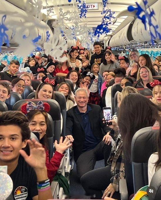 《阿甘正传》里面的lieutenantDan，扮演者加里·西尼斯（GaryS