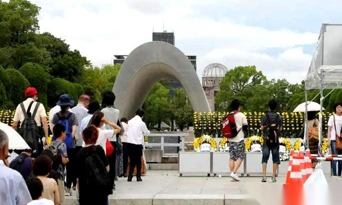 跟你说个扎心的事儿，我接触过不少日本人，聊起那段历史，我发现一个巨恐怖的真相。