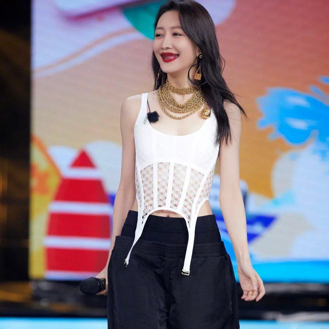 #王鸥#全世界最适合大耳环之人😋😋​
