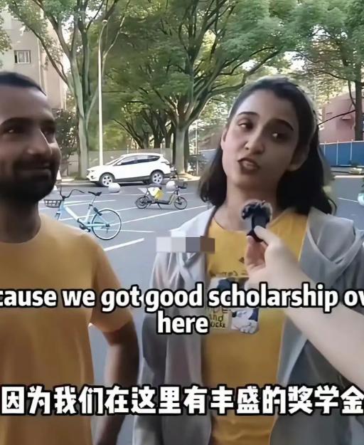 欧洲人对印度移民的歧视是越来越厉害了。最近，一个印度留学生的视频在欧洲网络上捅了