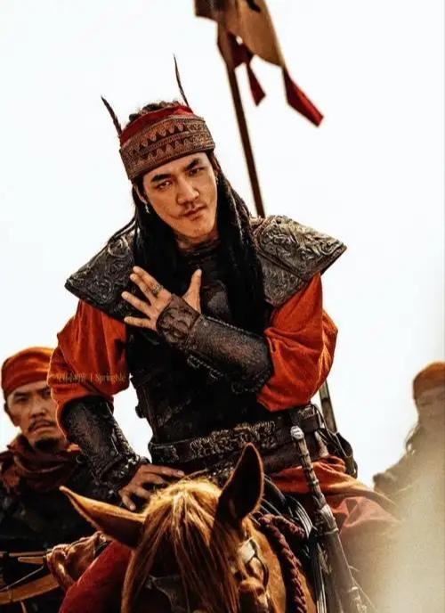 谢霆锋这张脸，娱乐圈白瞎了20年！新片满脸刀疤胡渣，粉丝直呼认不出！你敢信？